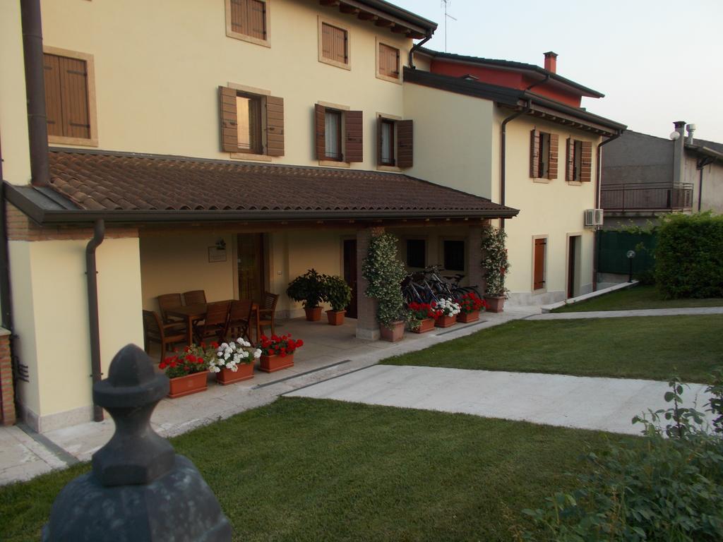 Agriturismo Al Tralcio Valeggio sul Mincio Ngoại thất bức ảnh