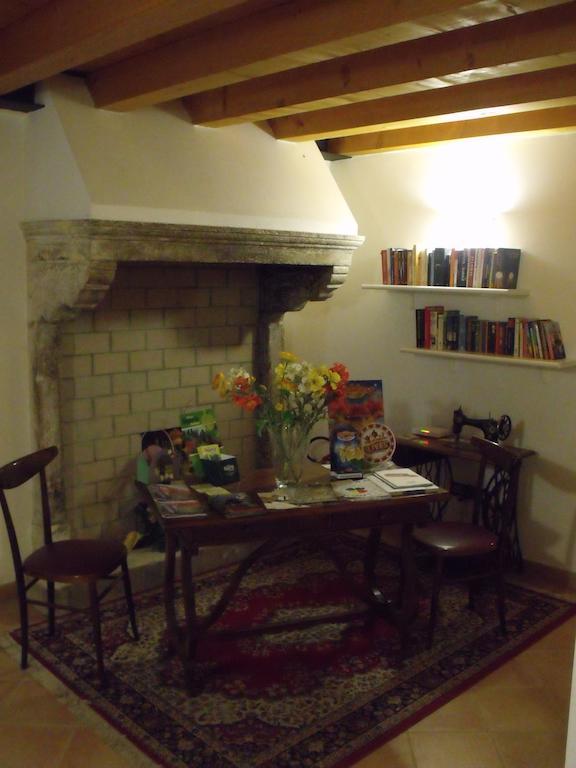 Agriturismo Al Tralcio Valeggio sul Mincio Ngoại thất bức ảnh