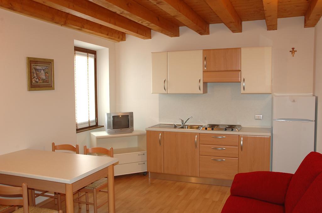Agriturismo Al Tralcio Valeggio sul Mincio Phòng bức ảnh